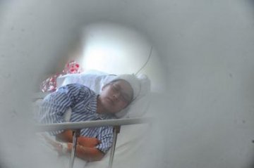 湖南医生和护士遭打事件：打人者疑为省人大官员