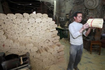 广西工厂使用违禁化学品亮白竹筷 揭亮白黑幕