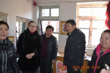 市精神康复医院党支部慰问驻片贫困户家庭