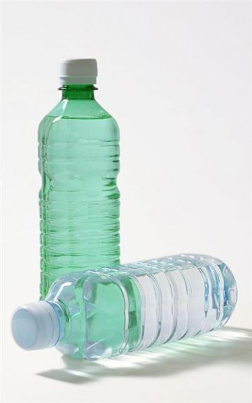 每天还要喝8瓶水