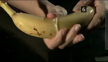 漂亮MM手把手教你戴避孕套