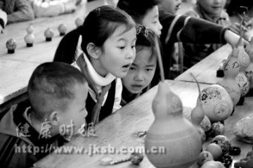 传统文化传统艺术走进中小学校
