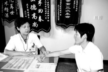 段国勋：德艺双馨好医生