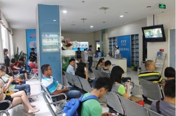 国庆长假来临 激光近视矫正手术走俏
