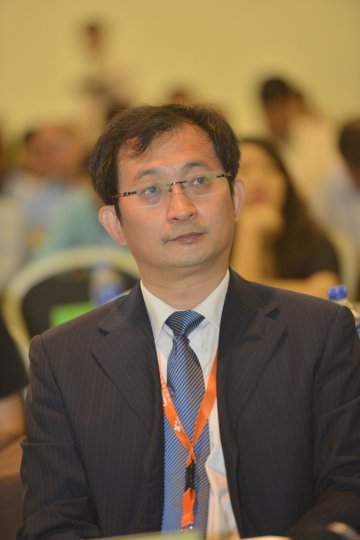 于竞进
