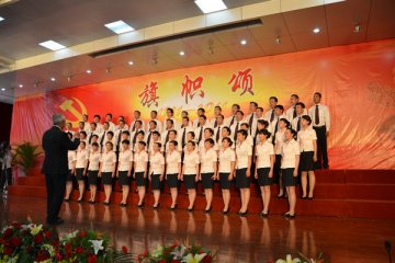 省荣军康复医院积极参加省直机关“唱红色歌曲”歌咏比赛