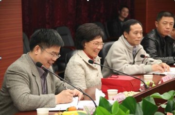 贡儿珍副市长到市食品药品监管局视察慰问 强调全市食品安全保障能力要提升到一个新的水平