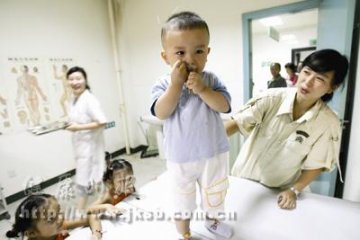 中小学应尽快开设中医保健课