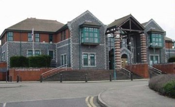 英国妇女与狗性交被判入狱16个月