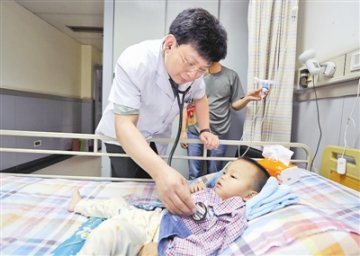 新桥医院成功救助两名先心病军人子女