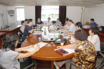 附属一院召开领导班子专题民主生活会 查摆问题、统一思想，共绘科学发展蓝