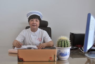 十八大代表李丽花：让中医护理成为品牌