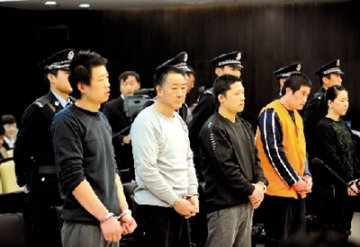 北京黑心烤鸭细菌超标至极限 肉质腐败没人敢吃