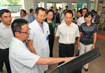 王培安副主任赴新疆调研指导医改等工作