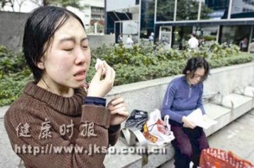 2007年3月26日杨丽娟苦追刘德华，父亲跳海自杀。