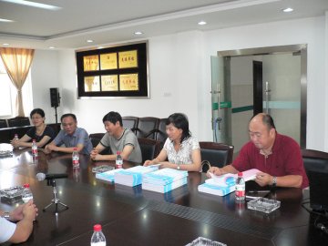 省物价局副局长梅香雪同志到孝感督导医改工作