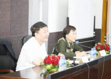 民进中央副主席王佐书来附属肿瘤医院讲座