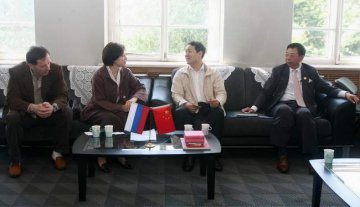 俄罗斯伊尔库茨克国立医科大学代表团来我校访问