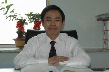 优秀中青年肝脾外科专家乔海泉教授