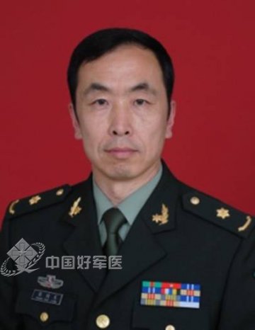 执行援外医疗任务的康复中心主任——张国龙