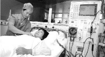 47岁农民为患肾衰竭妻子捐肾