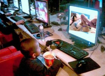 母婴趣图：乐死人的“好色”小baby