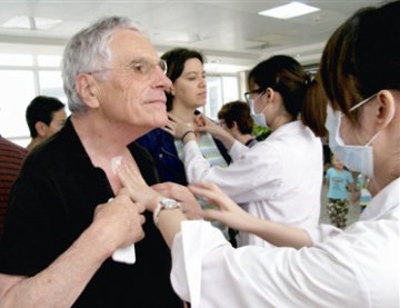 法国友人来华体验中医