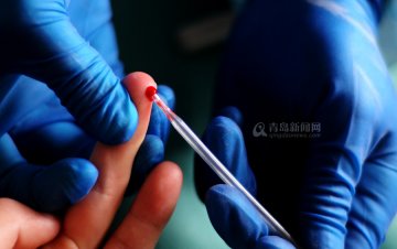 记录90后艾滋病大学生的一天