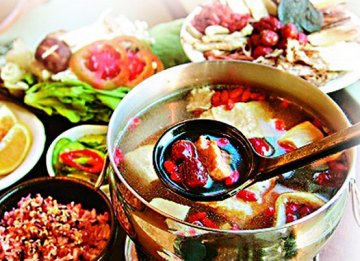 饮食养生：餐饮药膳热 辨证才好“吃”