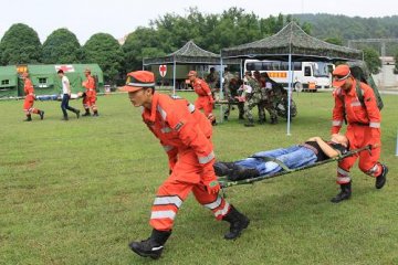 广西举行地赈灾害警地紧急医学究援演练