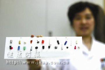 猪牙、小石头、图钉、缝衣针、笔帽……--气管异物