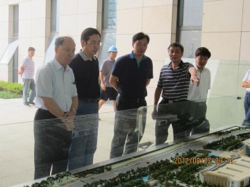 局领导集体调研鼓楼医院仙林国际医院