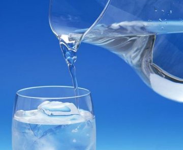 走出净水误区 纯净水并不等于健康水
