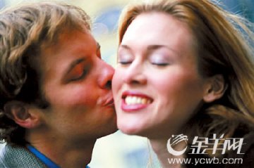 经常接吻可美容 减压止痛防病