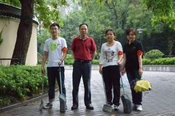 市级机关医院积极参加全市“文名单位志愿服务万人接力大行动”
