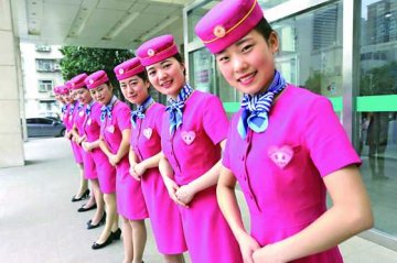 “空姐”进驻医院