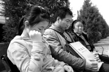 孕妇3次住院遭医院拒收后产子身亡