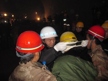 甘肃120完成兰渝铁路隧道踏方救援任务