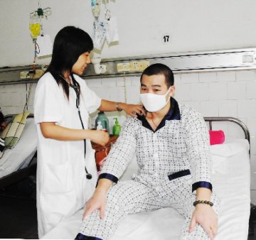 台湾志愿者捐造血干细胞救治湖南白血病大学生