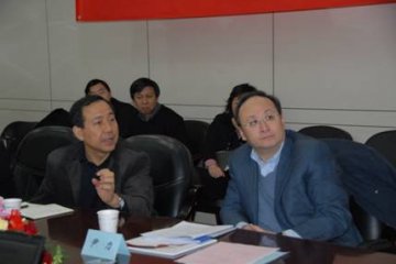 卫生部尹力副部长一行莅临性艾中心调研工作