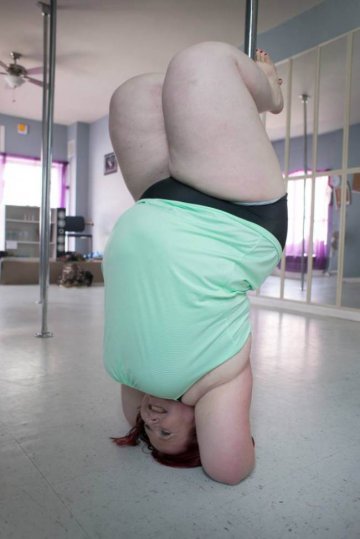 世界最重的钢管舞女郎：体重114kg