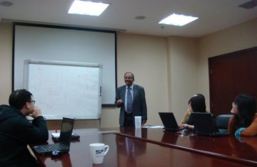 世界卫生组织驻华代表处高级卫生顾问Dr. Mukundan Pillay来我中心进行学术讲座