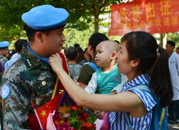 中国第18批赴利比里亚违和医疗分队出征