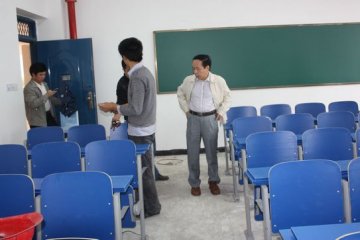 省食品药品监督管理局张光荣局长到省食品药品职业学院新校区作搬迁动员
