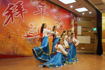 中国康复研究中心职工载歌载舞迎新春