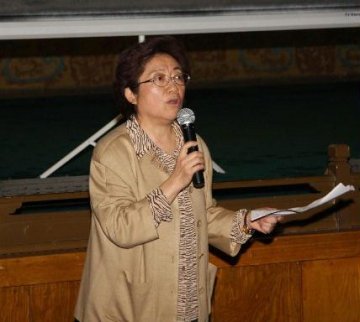 中心约400人参加抗震救灾防病应急队伍培训