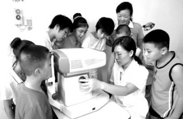 福州为农民工子女免费体检