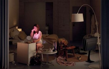 偷窥者的幻想：摄影师4年拍摄人类夜晚丑恶欲望