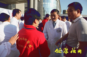 医院动态：湘雅专家医疗队奔赴云南灾区抗震救灾