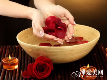 美容养生：巧用玫瑰活血养颜